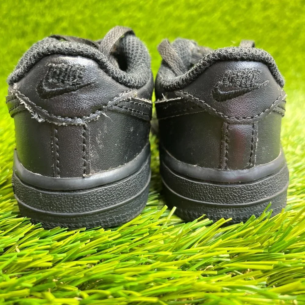Nike Air Force 1 LE Toddler Size 6C Triple Black Athletic Leather Shoes Sneakers